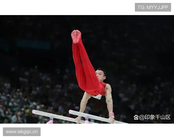 邹敬园家的床垫是体操队特供款？睡醒直接上杠翻三个跟头